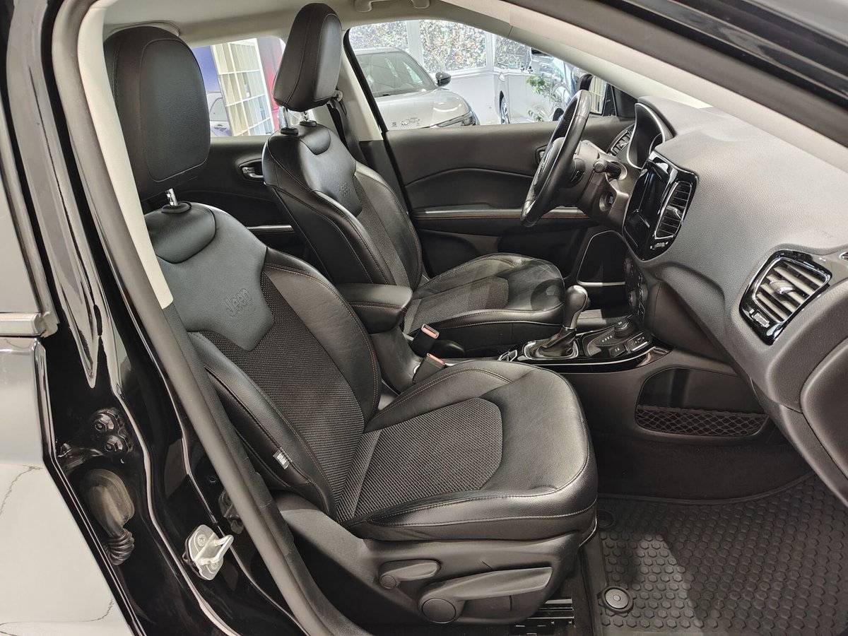 Jeep Compass 2.0 Multijet II aut. 4WD Limited (10)