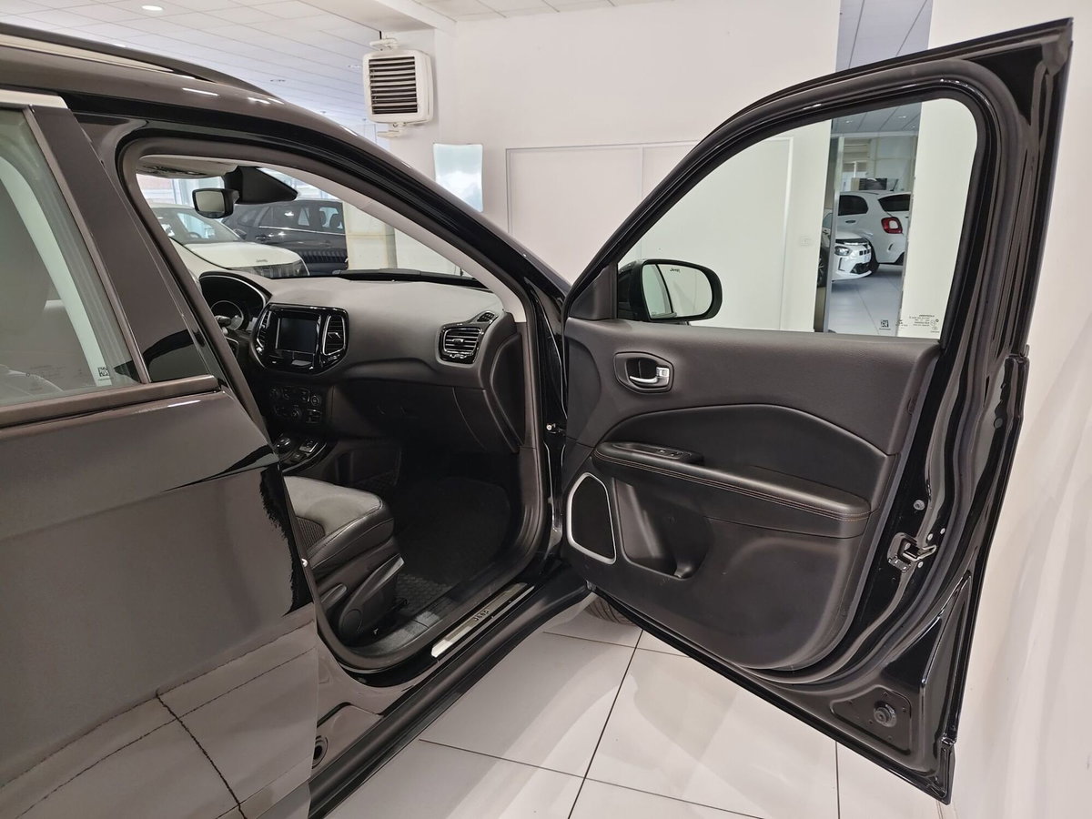 Jeep Compass 2.0 Multijet II aut. 4WD Limited (11)