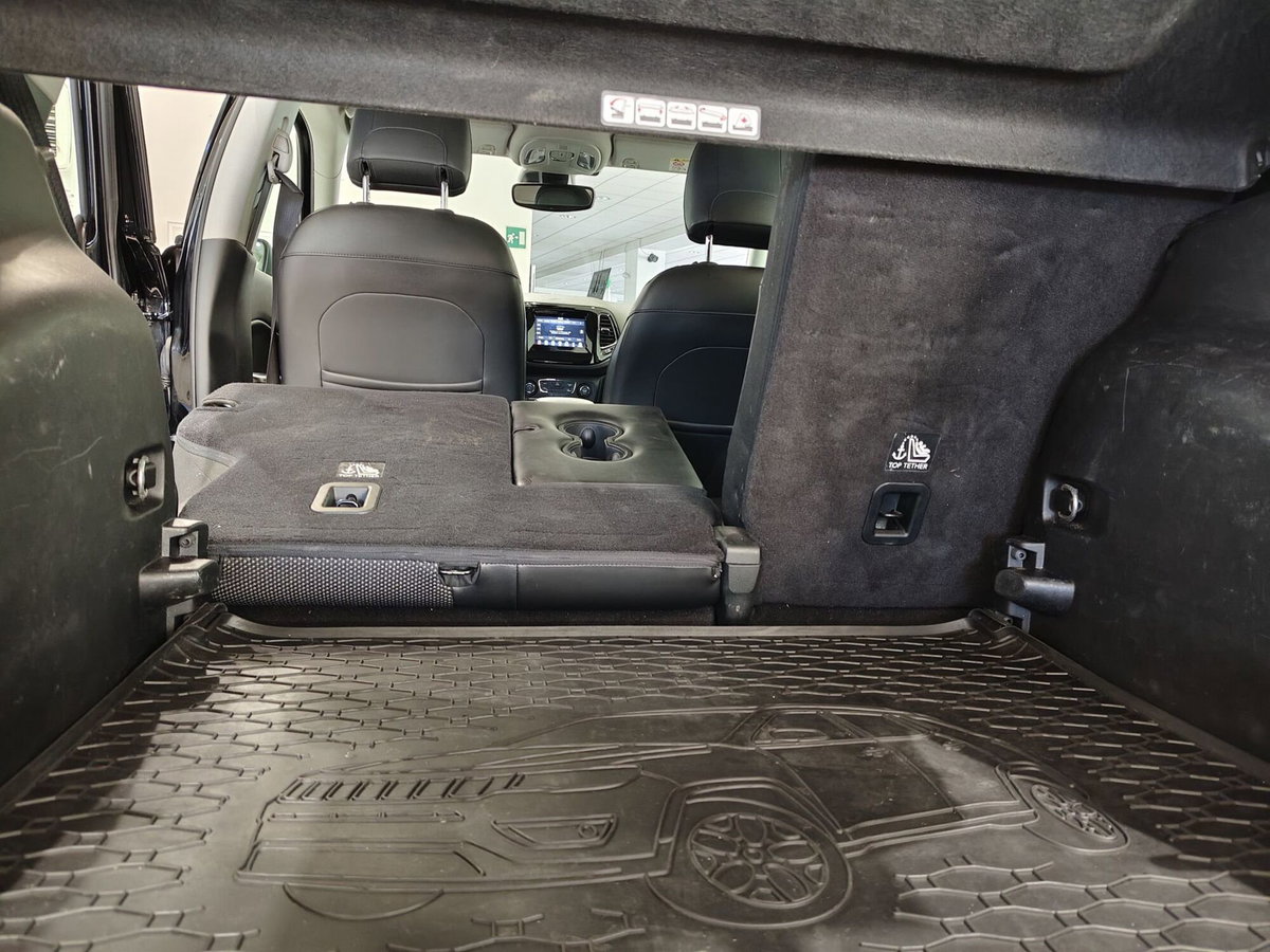 Jeep Compass 2.0 Multijet II aut. 4WD Limited (13)