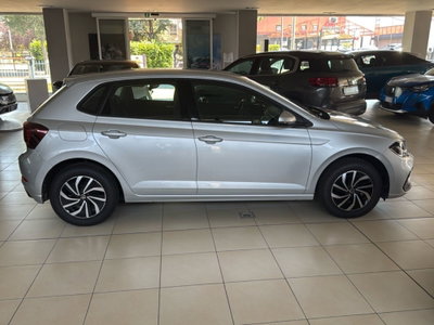 Volkswagen Polo 1.0 EVO (6)