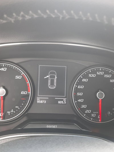 SEAT Arona 1.6 TDI 95 CV DSG Style (10)