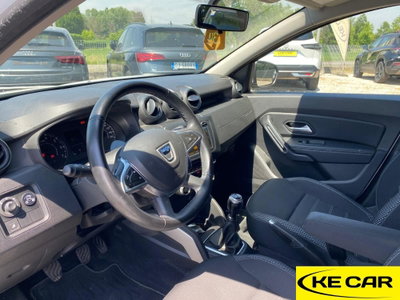 Dacia Duster 1.0 TCe 100 CV ECO-G 4x2 Prestige (7)