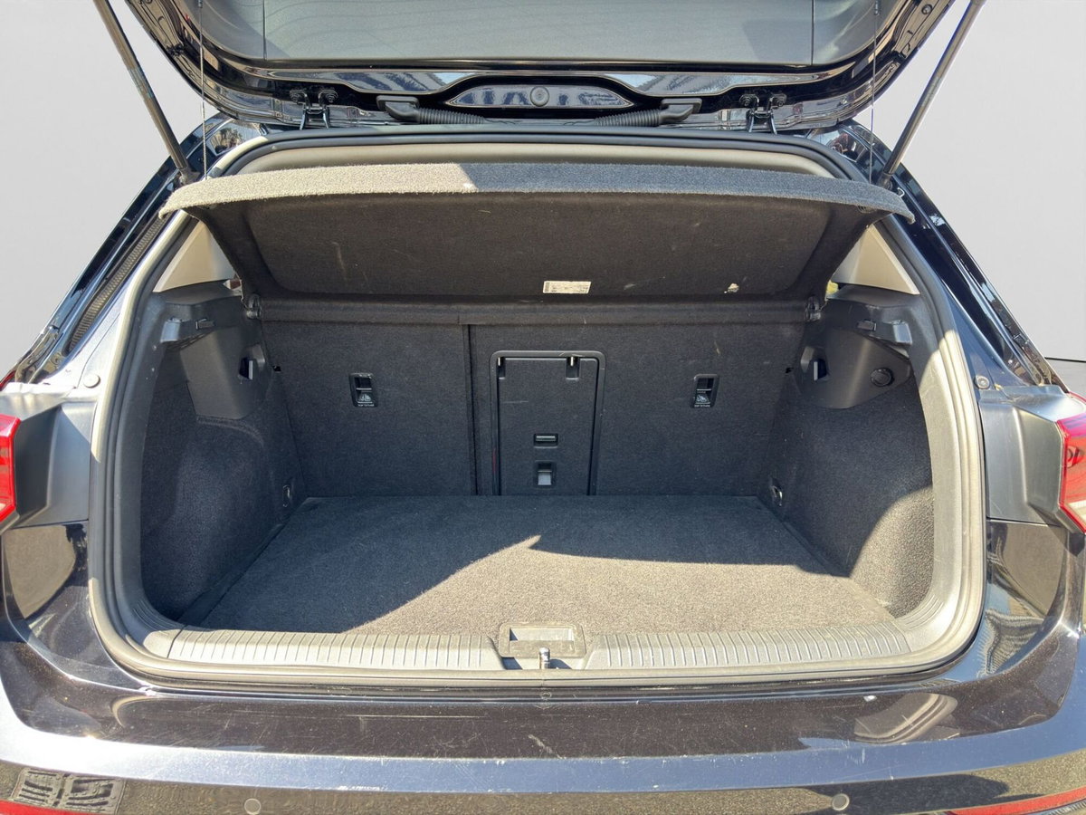 Volkswagen Golf 1.5 eTSI 130 CV EVO ACT DSG Life (20)