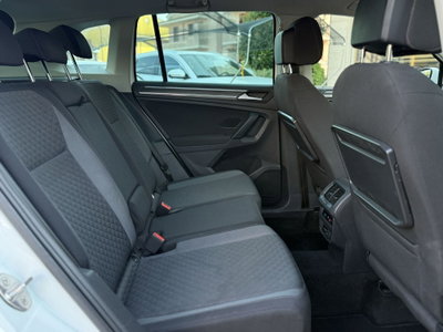 Volkswagen Tiguan 2.0 tdi R-Line 150cv dsg (17)