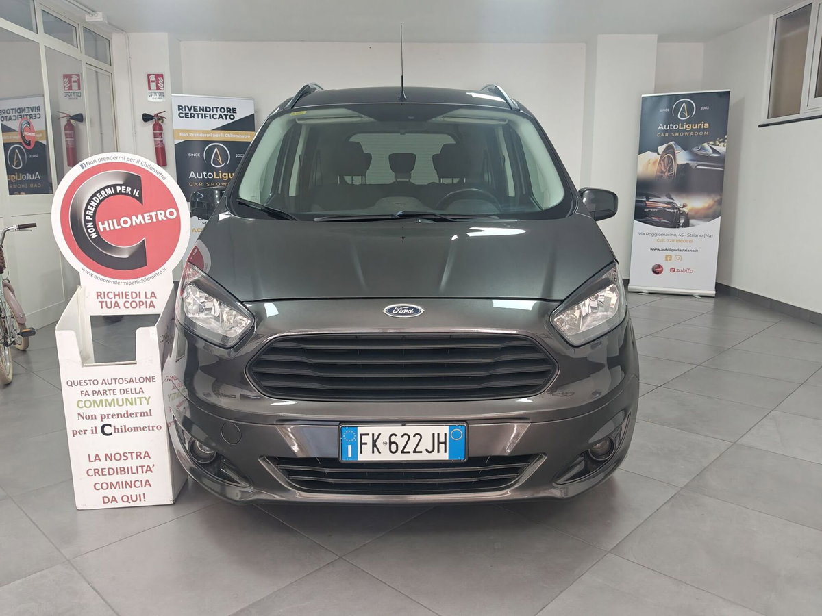 Ford Tourneo Courier 1.5 TDCI 95 CV Titanium (2)
