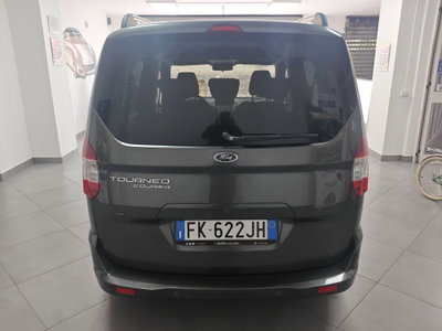 Ford Tourneo Courier 1.5 TDCI 95 CV Titanium (4)