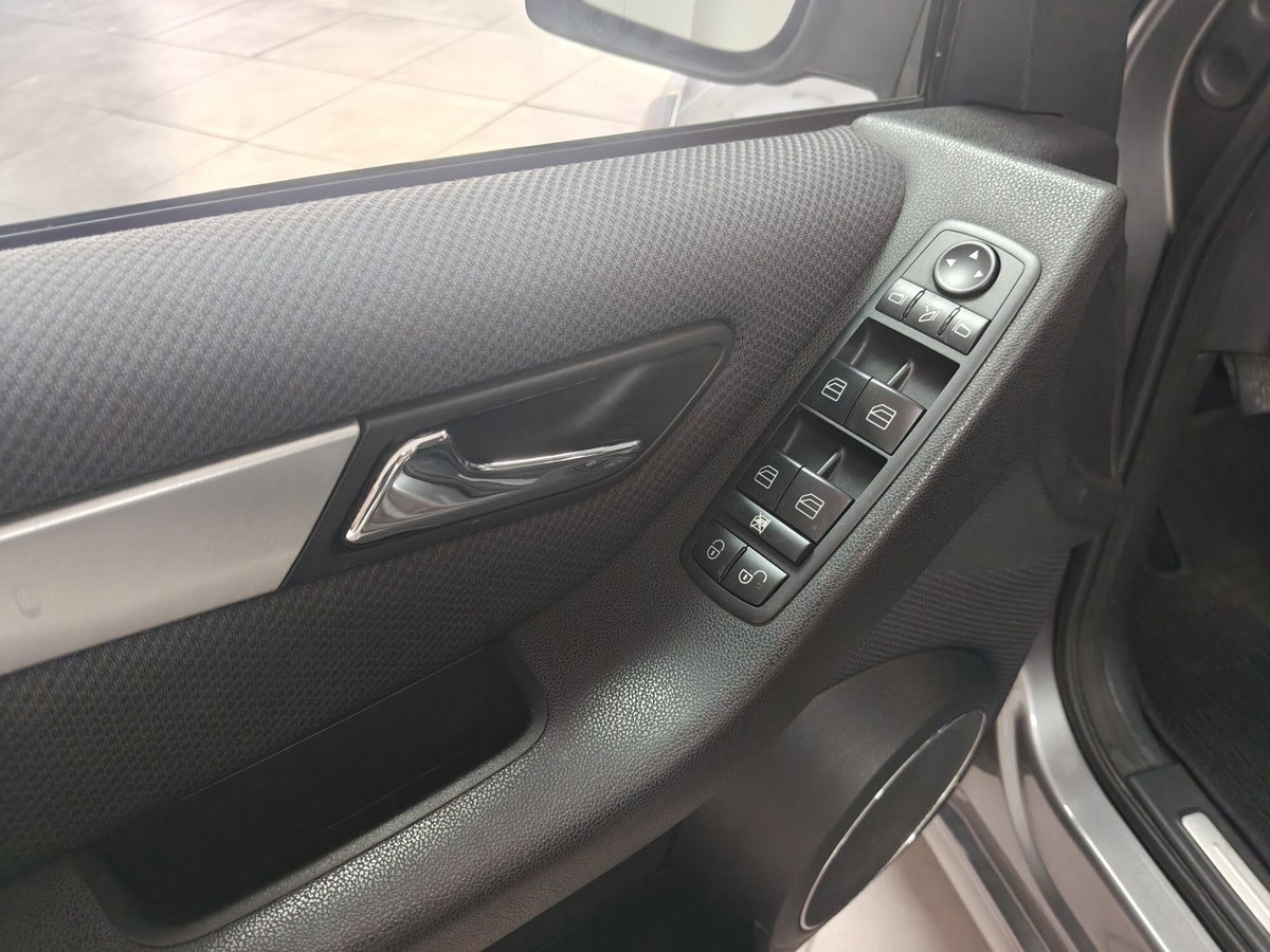 Mercedes-Benz Classe A 180 CDI Executive (11)