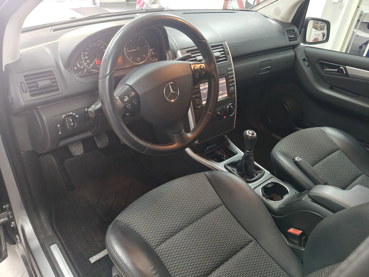Mercedes-Benz Classe A 180 CDI Executive (18)