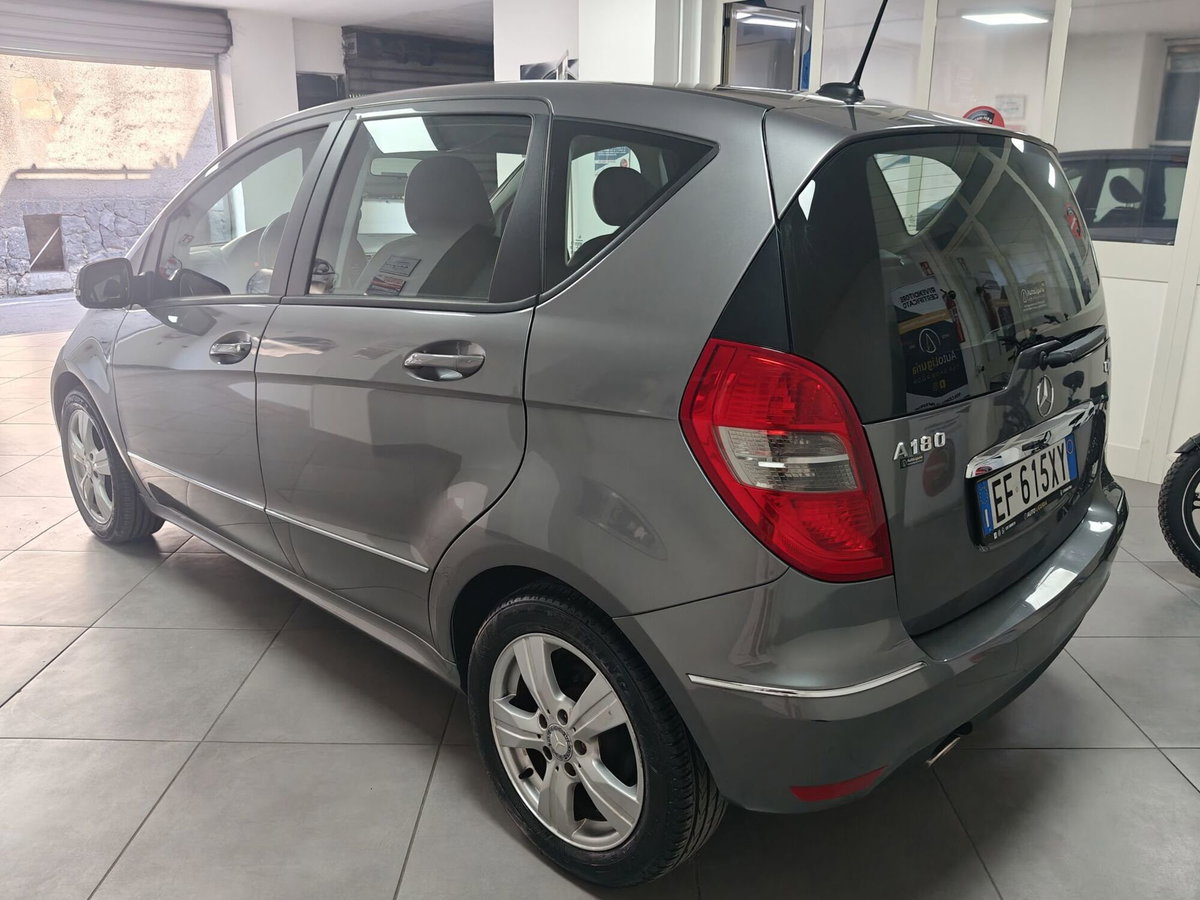 Mercedes-Benz Classe A 180 CDI Executive (3)