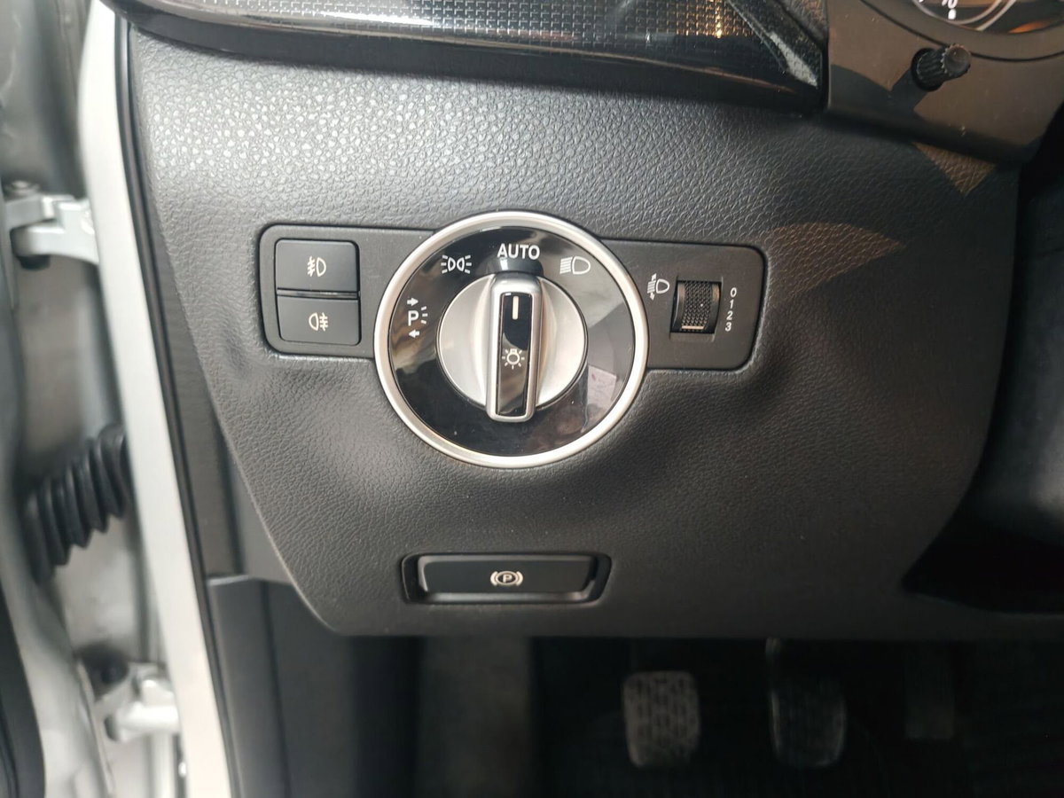 Mercedes-Benz Classe B 180 CDI Executive (10)