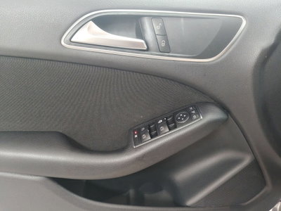 Mercedes-Benz Classe B 180 CDI Executive (11)