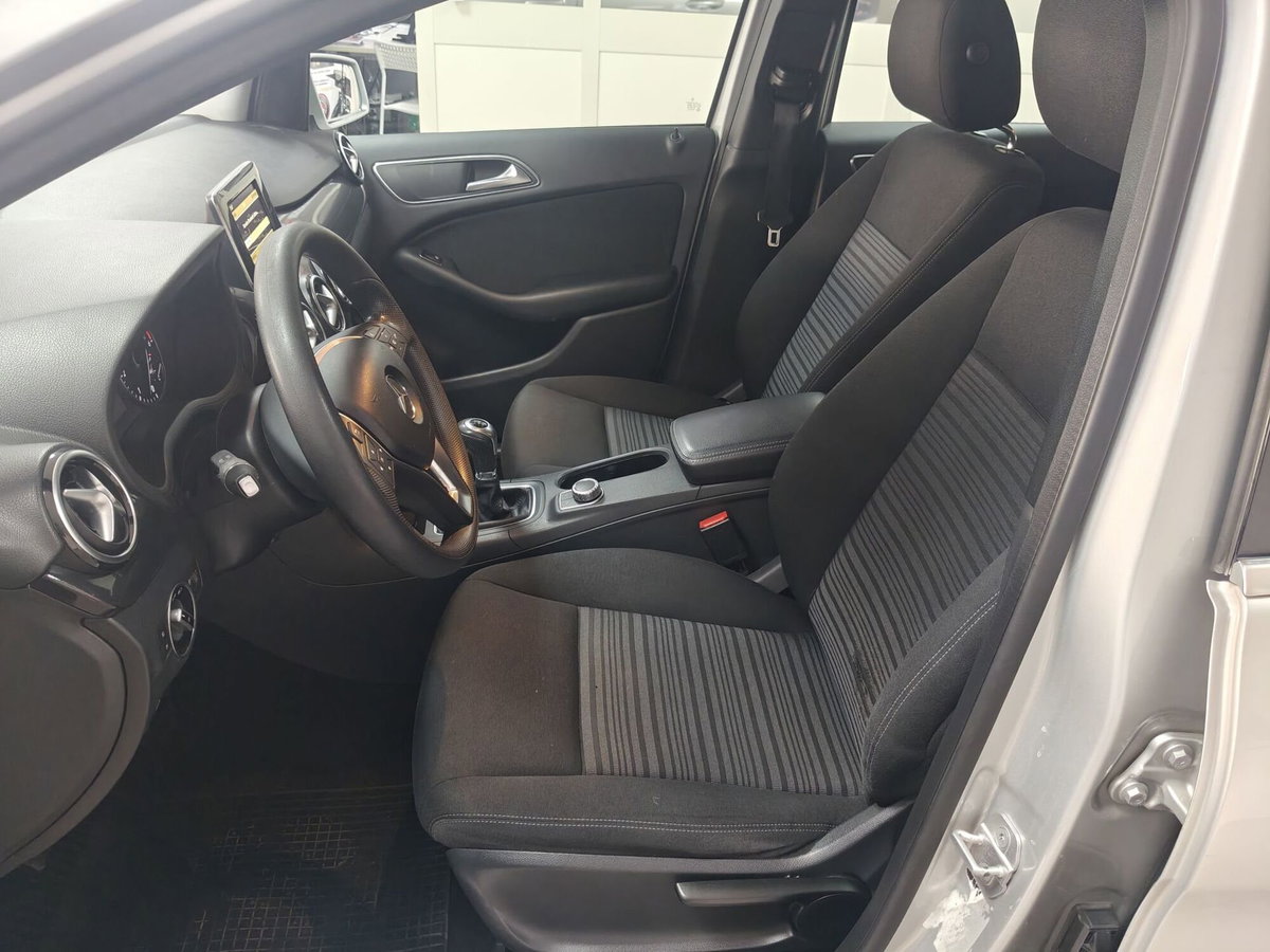 Mercedes-Benz Classe B 180 CDI Executive (13)