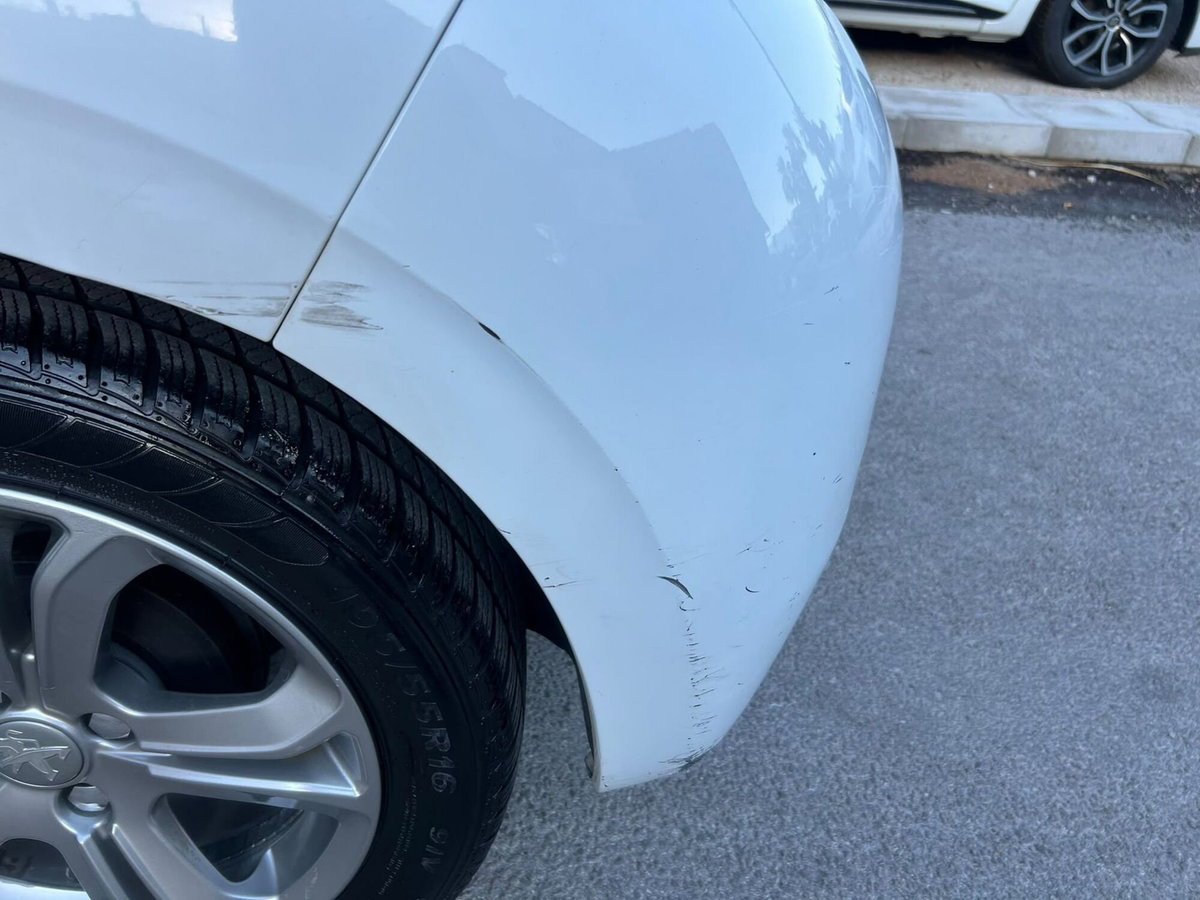 Peugeot 208 82 5 porte Allure (16)
