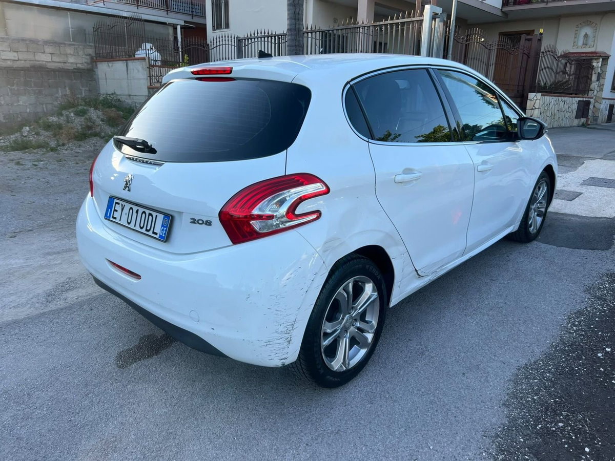 Peugeot 208 82 5 porte Allure (4)