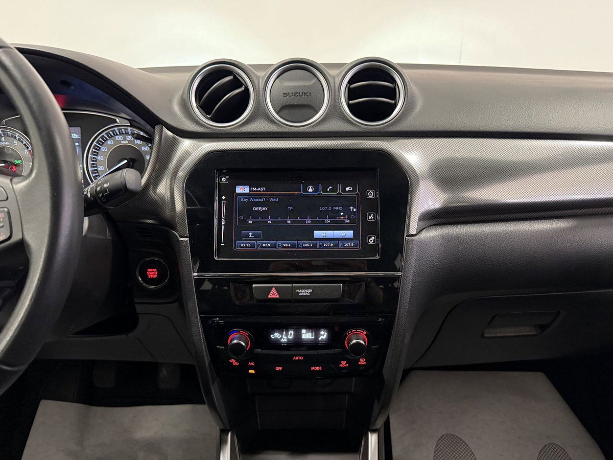 Suzuki Vitara 1.4h Top 2wd (11)