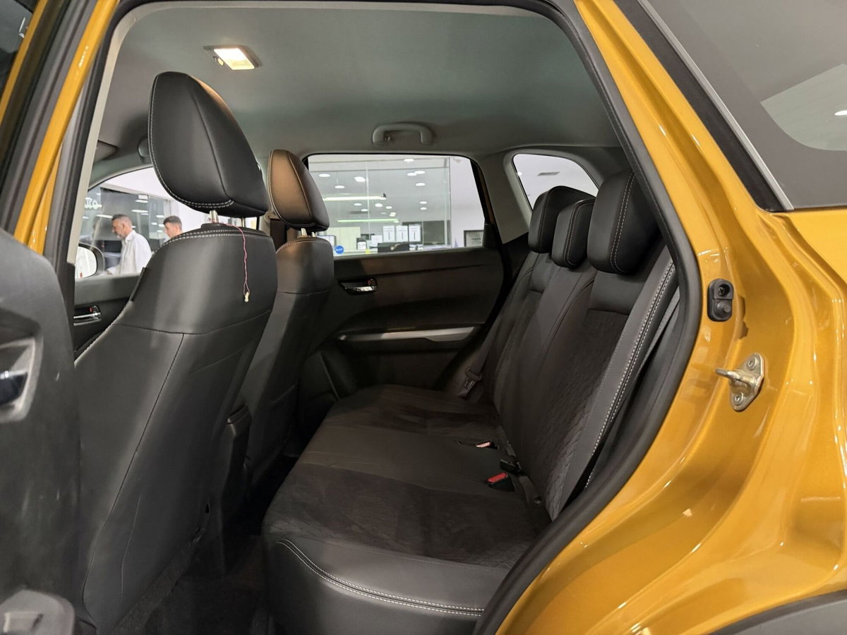 Suzuki Vitara 1.4h Top 2wd (8)
