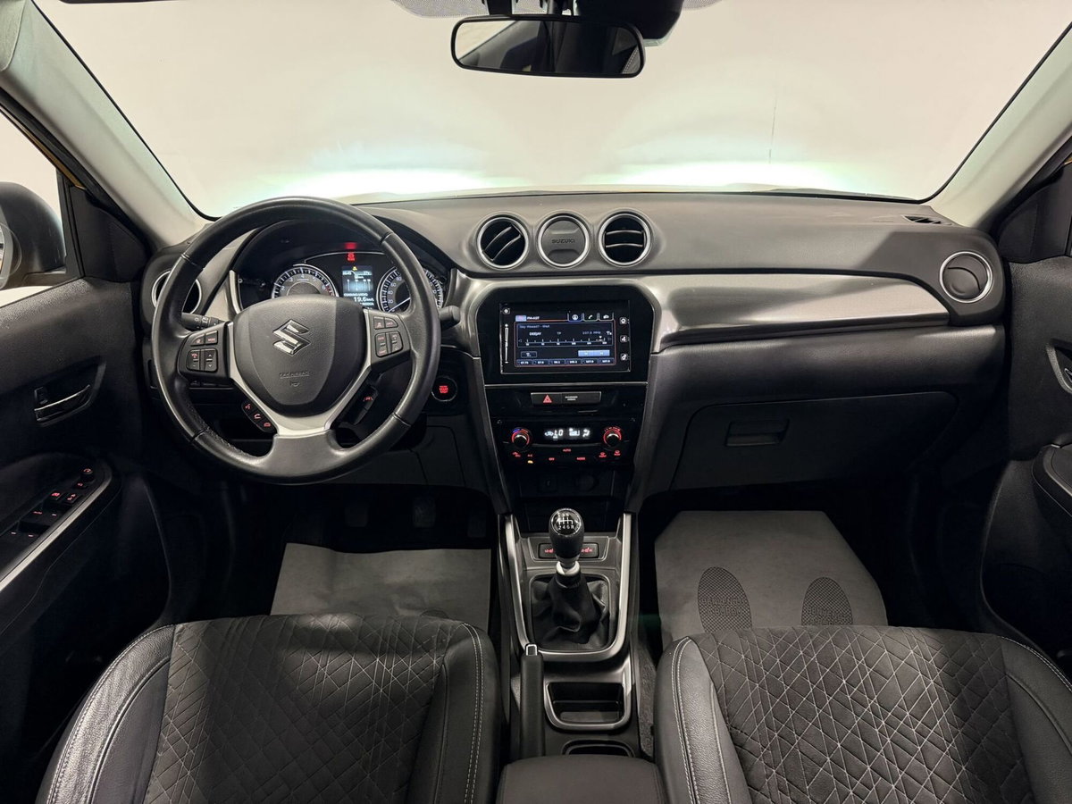 Suzuki Vitara 1.4h Top 2wd (9)
