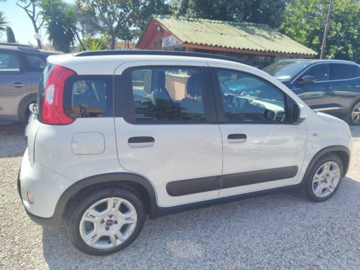 Fiat Panda 1.0 firefly hybrid s&s 70cv 5p.ti (7)