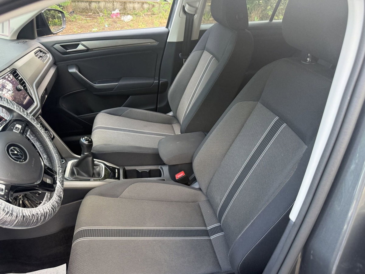 Volkswagen T-Roc 1.0 TSI Style (8)
