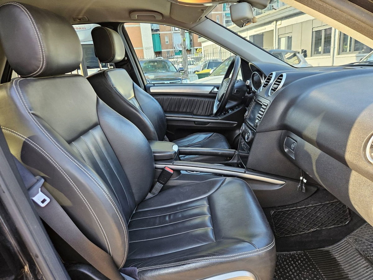 Mercedes-Benz Classe ML 280 CDI Sport (11)