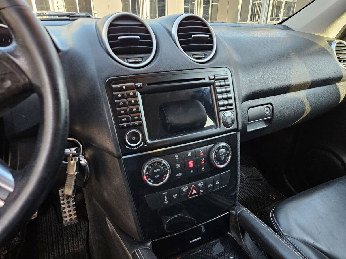 Mercedes-Benz Classe ML 280 CDI Sport (13)