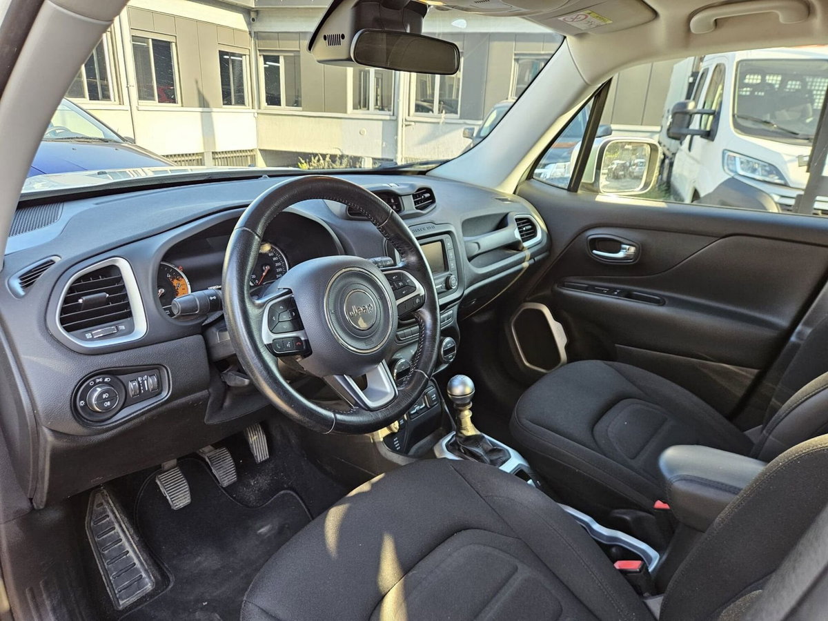 Jeep Renegade 2.0 Mjt 140CV 4WD Active Drive Limited (6)