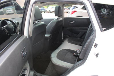 Nissan Qashqai 1.6 dCi 4WD Tekna (10)