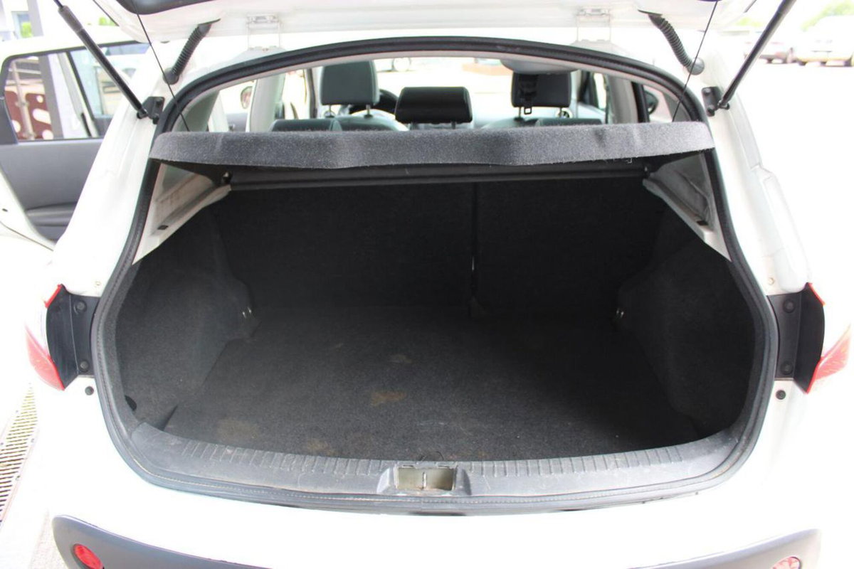 Nissan Qashqai 1.6 dCi 4WD Tekna (12)