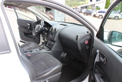 Nissan Qashqai 1.6 dCi 4WD Tekna (13)