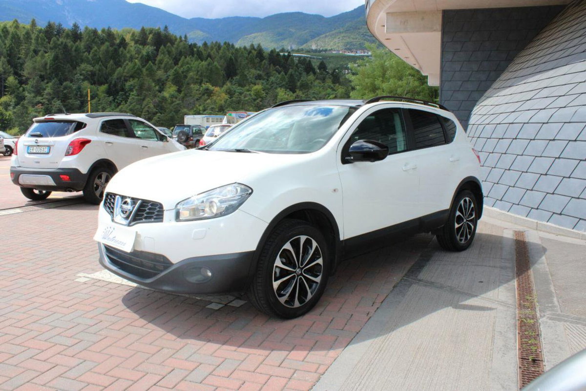 Nissan Qashqai 1.6 dCi 4WD Tekna (4)