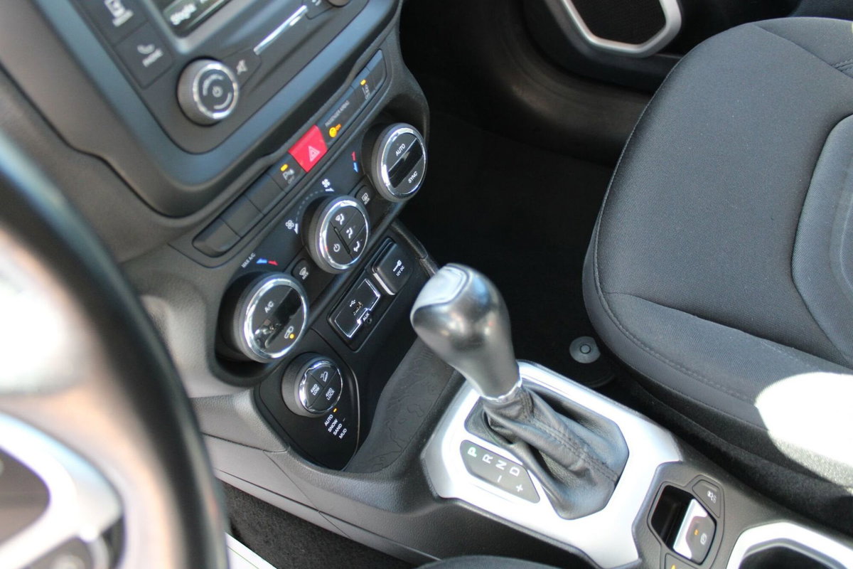 Jeep Renegade 2.0 Mjt 140CV 4WD Active Drive Opening Edition (12)