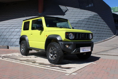 Suzuki Jimny 1.5 5MT Top (2)