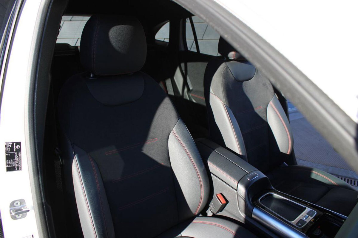 Mercedes-Benz GLA SUV 250 Automatic 4Matic Sport (16)