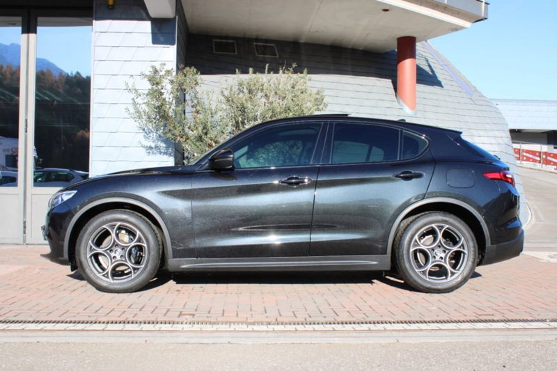 Alfa Romeo Stelvio 2.2 t Veloce rwd 160cv auto