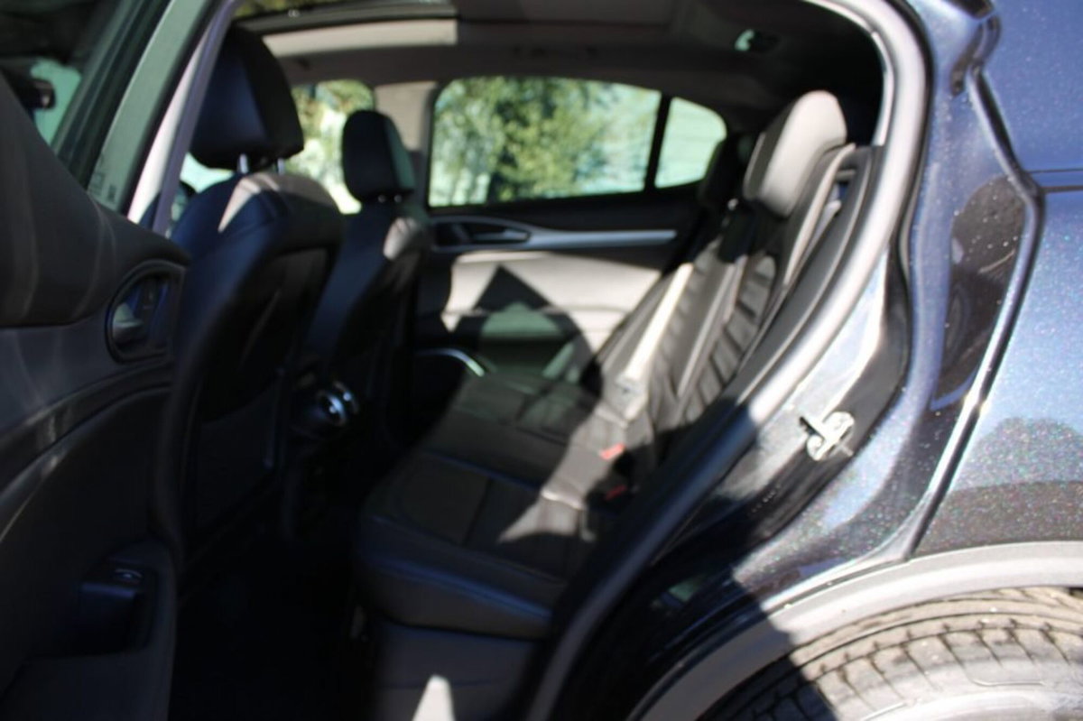 Alfa Romeo Stelvio 2.2 t Veloce rwd 160cv auto (16)