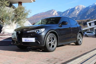 Alfa Romeo Stelvio 2.2 t Veloce rwd 160cv auto (2)