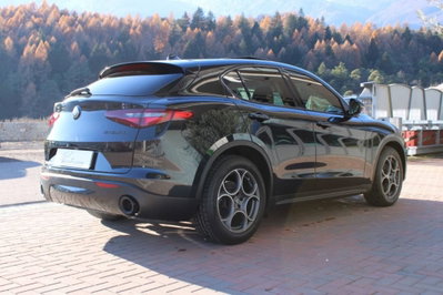 Alfa Romeo Stelvio 2.2 t Veloce rwd 160cv auto (8)