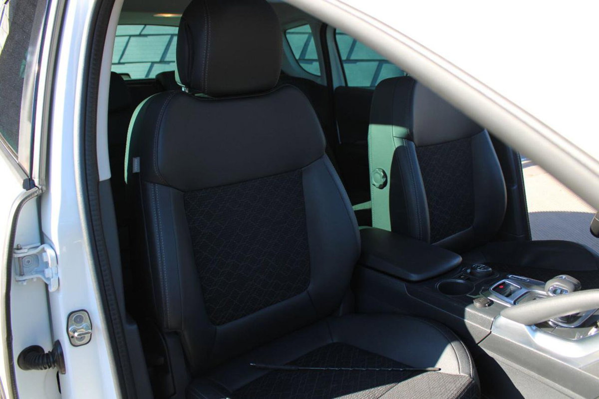 Peugeot 3008 HYbrid4 (18)