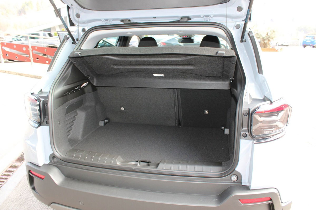 Jeep Avenger 1.2 turbo e-hybrid mhev Altitude fwd 110cv edct6 (13)