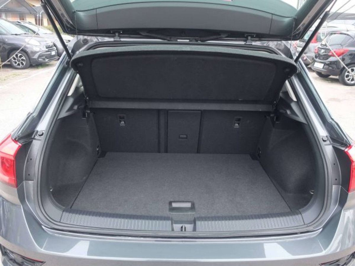 Volkswagen T-Roc 1.5 tsi Style dsg (12)