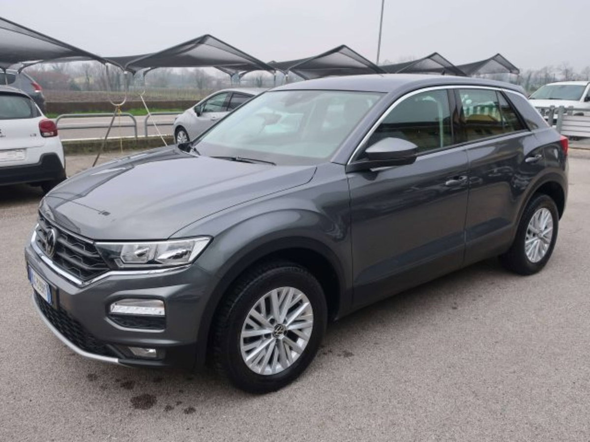 Volkswagen T-Roc 1.5 tsi Style dsg (2)