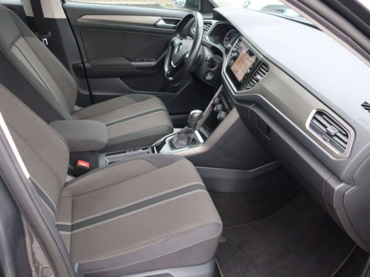 Volkswagen T-Roc 1.5 tsi Style dsg (7)