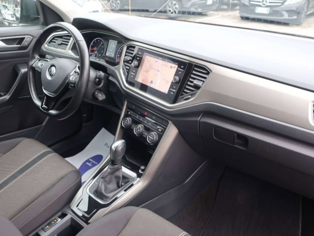 Volkswagen T-Roc 1.5 tsi Style dsg (8)