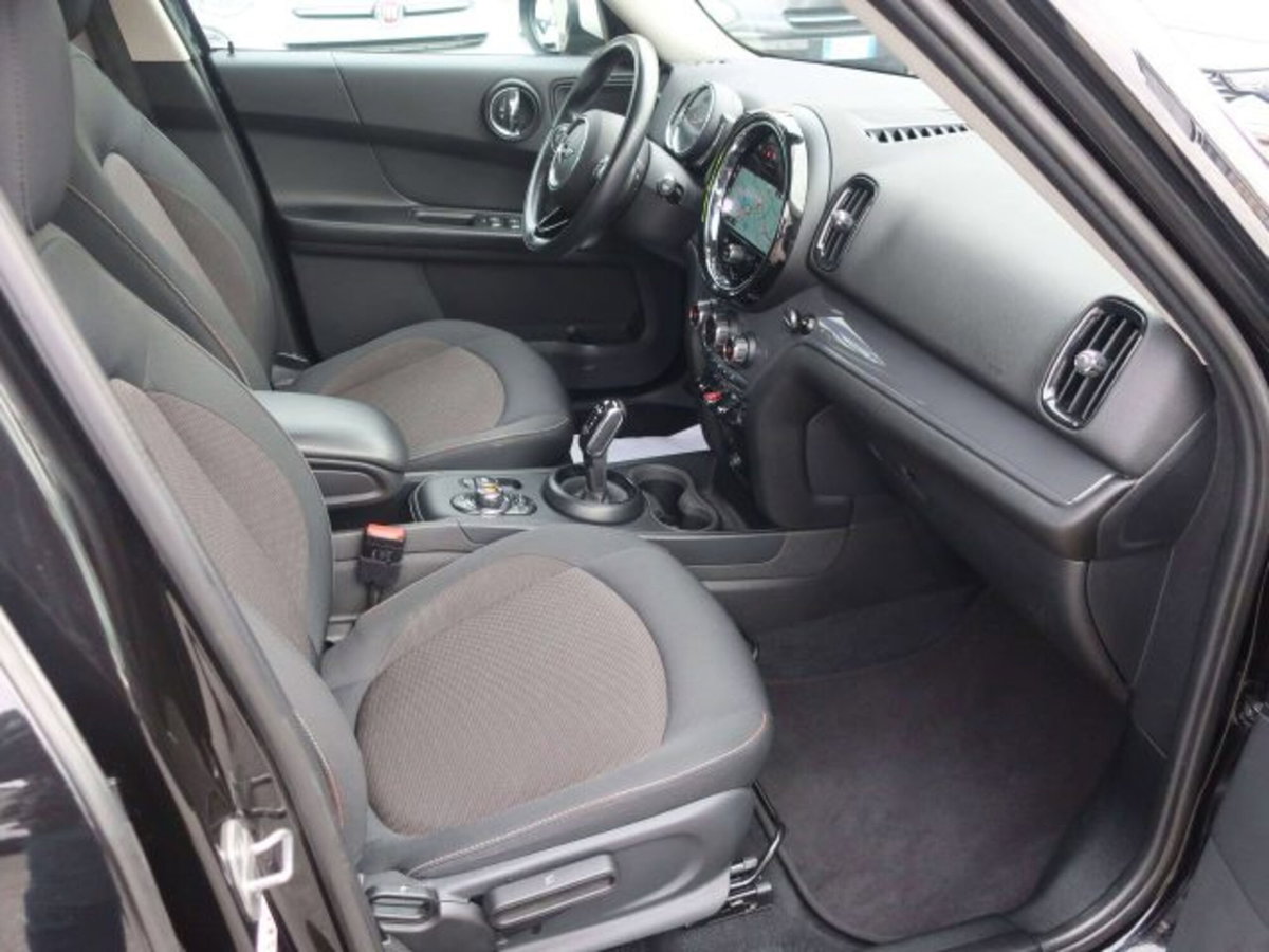 MINI Mini Countryman 2.0 Cooper D Business Countryman (7)