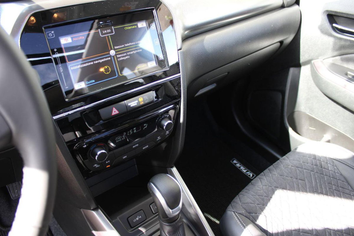 Suzuki Vitara 1.5h 140v Starview 4wd allgrip auto (14)