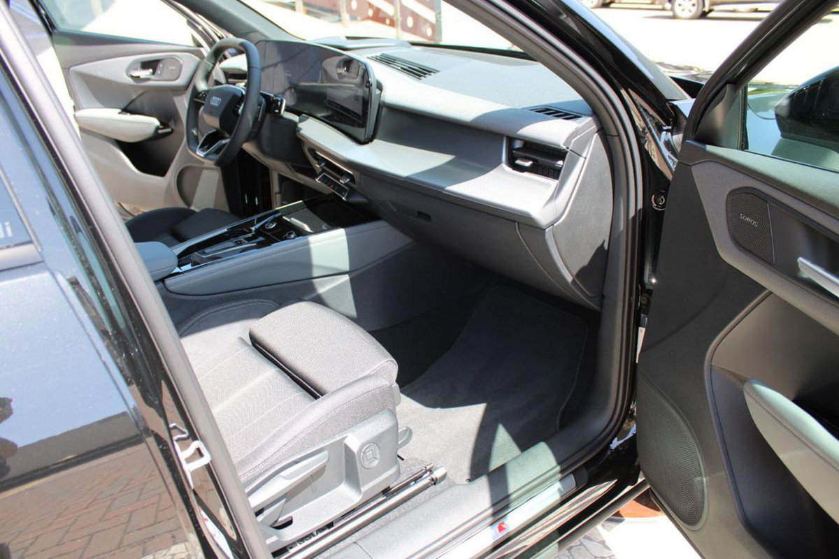 Audi Q3 Sportback 2.0 tfsi S line edition quattro 204cv s-tronic (18)