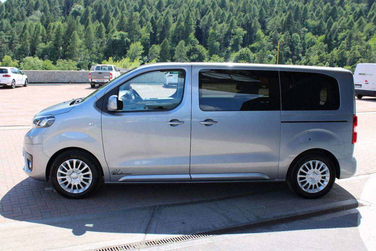 Toyota Proace 2.0D 144CV S&S PL-SL-TN Furgone Long 5p.14q Comfort (7)