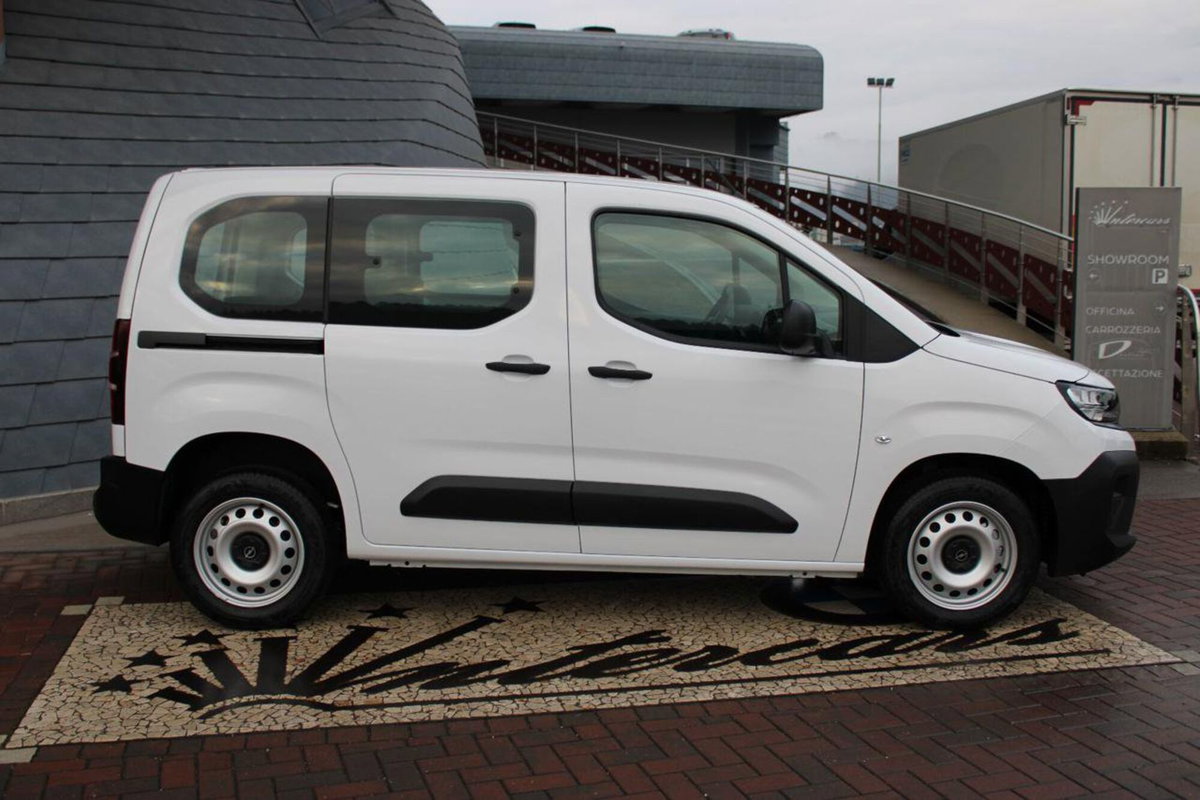 Opel Combo Furgone cargo XL d.cab mobile 1.5d 100cv S&S mt6 (5)
