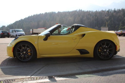 Alfa Romeo 4C Spider 4C 1750 TBi Spider (10)