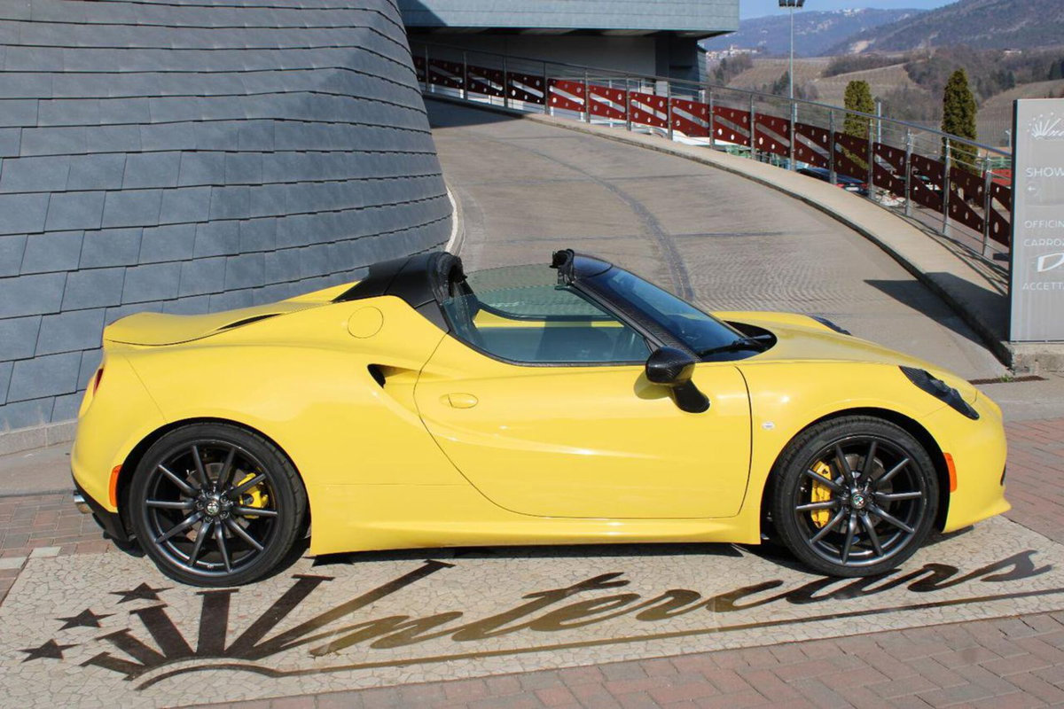 Alfa Romeo 4C Spider 4C 1750 TBi Spider (7)